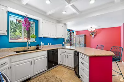 2673 E Toni Cir S, Cottonwood Heights, UT 84121 - Photo 16