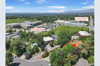 2673 E Toni Cir S, Cottonwood Heights, UT 84121 - Photo 4