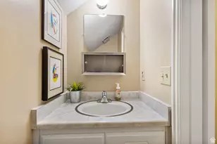 2673 E Toni Cir S, Cottonwood Heights, UT 84121 - Photo 28