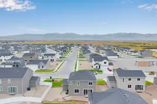 6488 N Spur Ln, Stansbury Park, UT 84074 - Photo 4