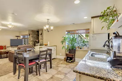 338 S Holdaway Rd, Vineyard, UT 84059 - Photo 38