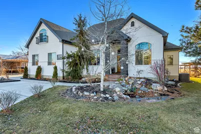 338 S Holdaway Rd, Vineyard, UT 84059 - Photo 2