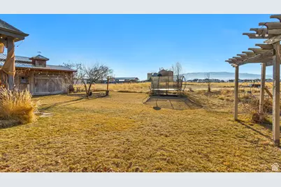 338 S Holdaway Rd, Vineyard, UT 84059 - Photo 46