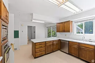 220 S Coleman St W, Tooele, UT 84074 - Photo 16