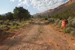 313 W Holyoak Ln, Castle Valley, UT 84532 - Photo 58