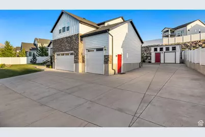 2508 E Lone Hill Dr, Draper (UT Cnty), UT 84020 - Photo 4