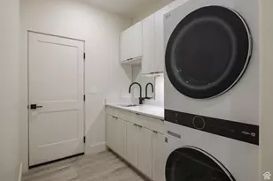 214 S 200 E, Moab, UT 84532 - Photo 22