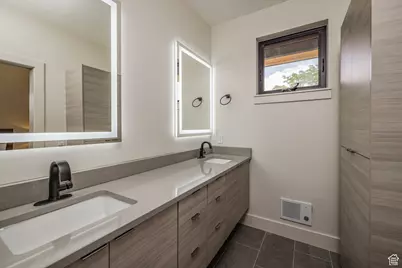 214 S 200 E #7, Moab, UT 84532 - Photo 18