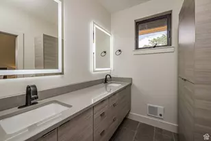 214 S 200 E, Moab, UT 84532 - Photo 18