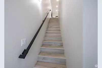 214 S 200 E #8, Moab, UT 84532 - Photo 2