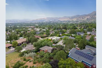 2842 E Oakbrook Cir, Salt Lake City, UT 84108 - Photo 34
