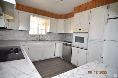 4248 S 3200 W, Spanish Fork, UT 84660 - Photo 14