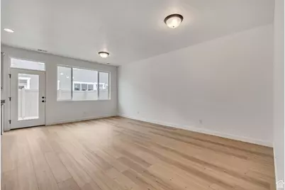 2616 N 2125 W #147, Clinton, UT 84015 - Photo 8