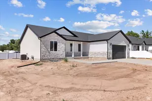 61 E 600 S, Nephi, UT 84648 - Photo 16