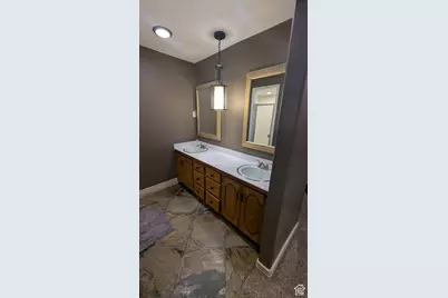 1584 E Petunia Way, Sandy, UT 84092 - Photo 14