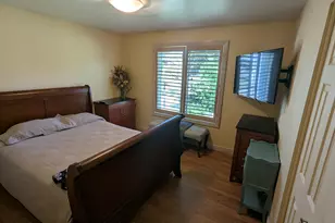 1584 E Petunia Way, Sandy, UT 84092 - Photo 18