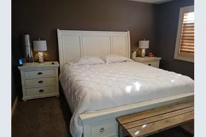 1584 E Petunia Way, Sandy, UT 84092 - Photo 8