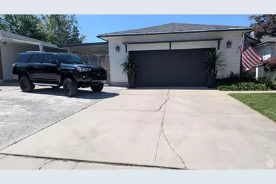 1584 E Petunia Way, Sandy, UT 84092 - Photo 6