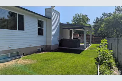 1584 E Petunia Way, Sandy, UT 84092 - Photo 58