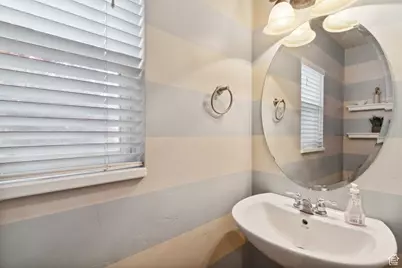 163 Cold Creek Way, Layton, UT 84041 - Photo 32