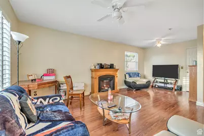 382 N Peach St, Santaquin, UT 84655 - Photo 8