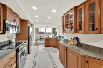 426 S 1000 E #707, Salt Lake City, UT 84102 - Photo 2