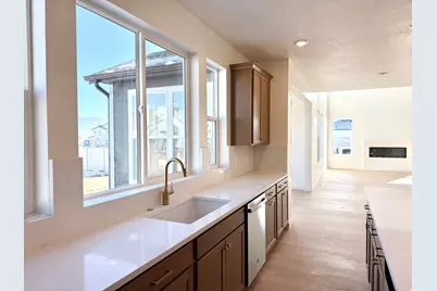 2970 N Kingbird Dr #621, Eagle Mountain, UT 84005 - Photo 4