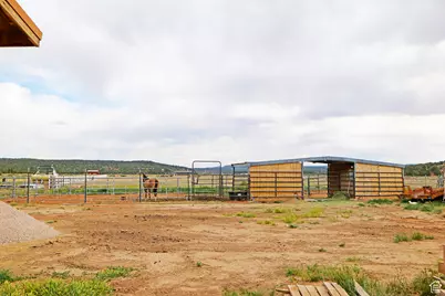 7395 N Johnson Canyon Rd, Kanab, UT 84741 - Photo 50