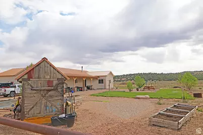 7395 N Johnson Canyon Rd, Kanab, UT 84741 - Photo 32