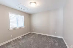3867 N Chapman Dr, Eagle Mountain, UT 84005 - Photo 12