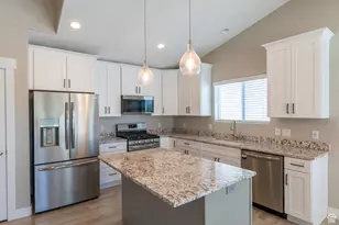 3867 N Chapman Dr, Eagle Mountain, UT 84005 - Photo 4