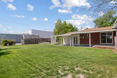 9203 S 220 E, Sandy, UT 84070 - Photo 26