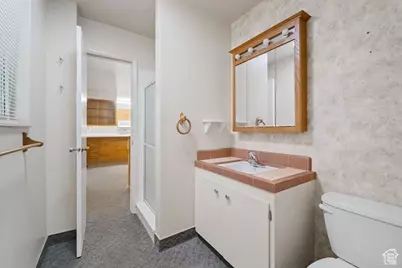 9203 S 220 E, Sandy, UT 84070 - Photo 14