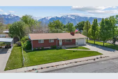 9203 S 220 E, Sandy, UT 84070 - Photo 28