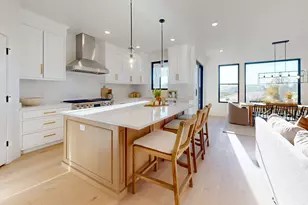 683 N Heritage St, Mapleton, UT 84664 - Photo 30