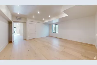 683 N Heritage St, Mapleton, UT 84664 - Photo 38