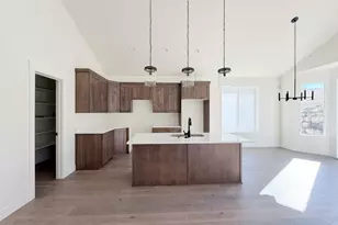 6999 W Hazel Oak Ct, Herriman, UT 84096 - Photo 2