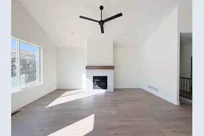 6999 W Hazel Oak Ct, Herriman, UT 84096 - Photo 4