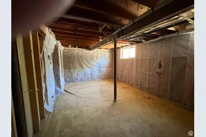 2252 E 6450 S, Cottonwood Heights, UT 84121 - Photo 26