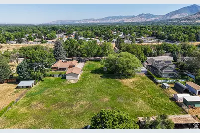 2260 E 6450 S, Cottonwood Heights, UT 84121 - Photo 8