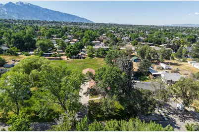 2260 E 6450 S, Cottonwood Heights, UT 84121 - Photo 4