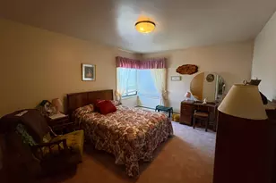 2252 E 6450 S, Cottonwood Heights, UT 84121 - Photo 10