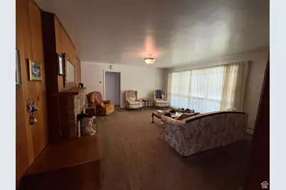 2252 E 6450 S, Cottonwood Heights, UT 84121 - Photo 6