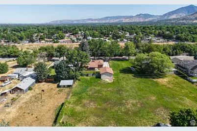 2252 E 6450 S, Cottonwood Heights, UT 84121 - Photo 28