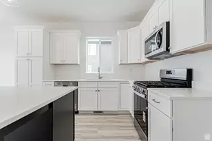 13702 S Eckhart Ln, Herriman, UT 84096 - Photo 8