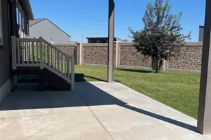 649 E 5650 S, Washington Terrace, UT 84405 - Photo 6