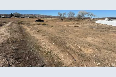 4361 S 2280 E, Vernal, UT 84078 - Photo 4