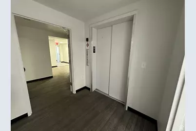 404 E 5600 S, Murray, UT 84107 - Photo 10