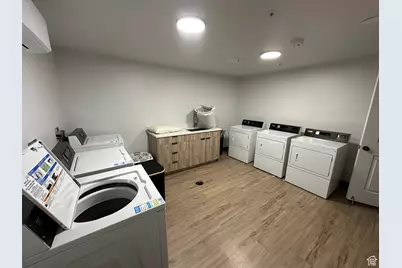 404 E 5600 S, Murray, UT 84107 - Photo 12