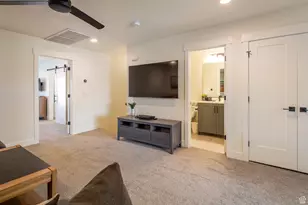 1377 E Vista Roja Pl, Washington, UT 84780 - Photo 18